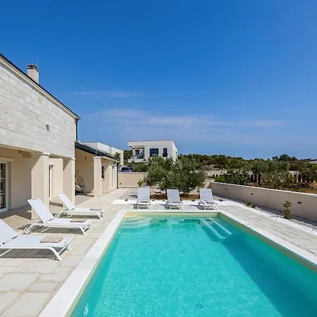 Vila Stina Jezera, Murter *