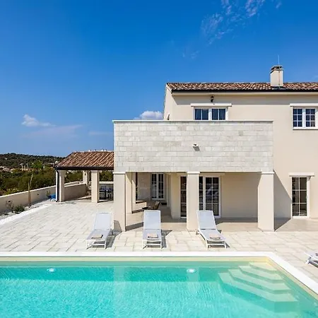 Villa Stina Jezera, Murter Jezera
