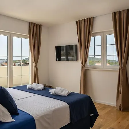 Stina Jezera, Murter Vila Jezera