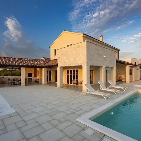 Stina Jezera, Murter Jezera