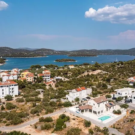 Stina Jezera, Murter * Jezera