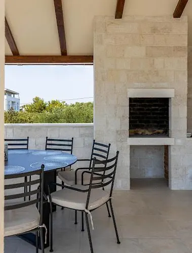 Stina Jezera, Murter Jezera