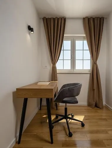 Stina Jezera, Murter Jezera