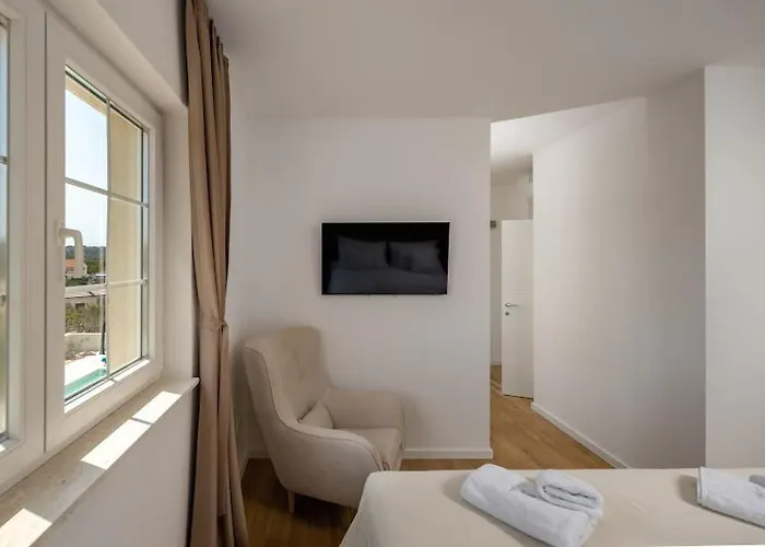 Stina Jezera, Murter Villa Jezera