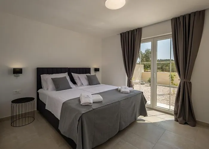 Villa Stina Jezera, Murter *